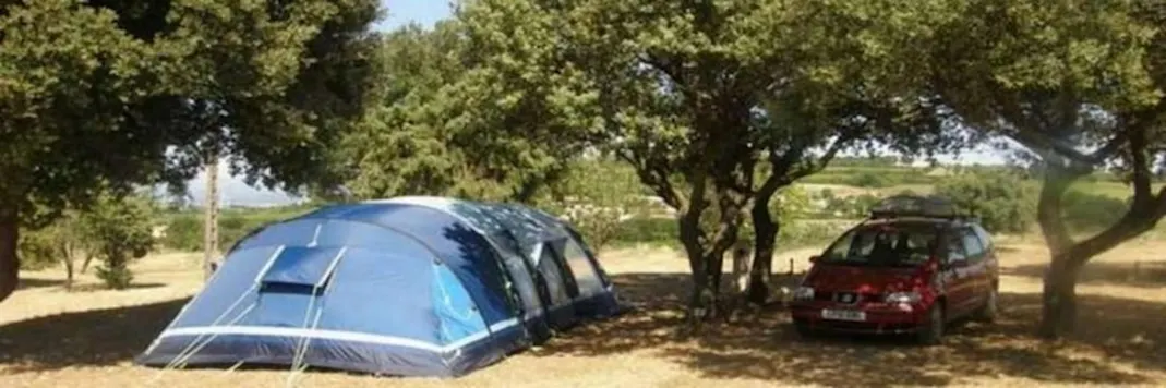 Emplacement pour toile de tente en Ardèche