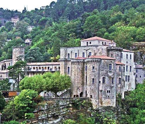 Château de Largentière - 51,1 KM